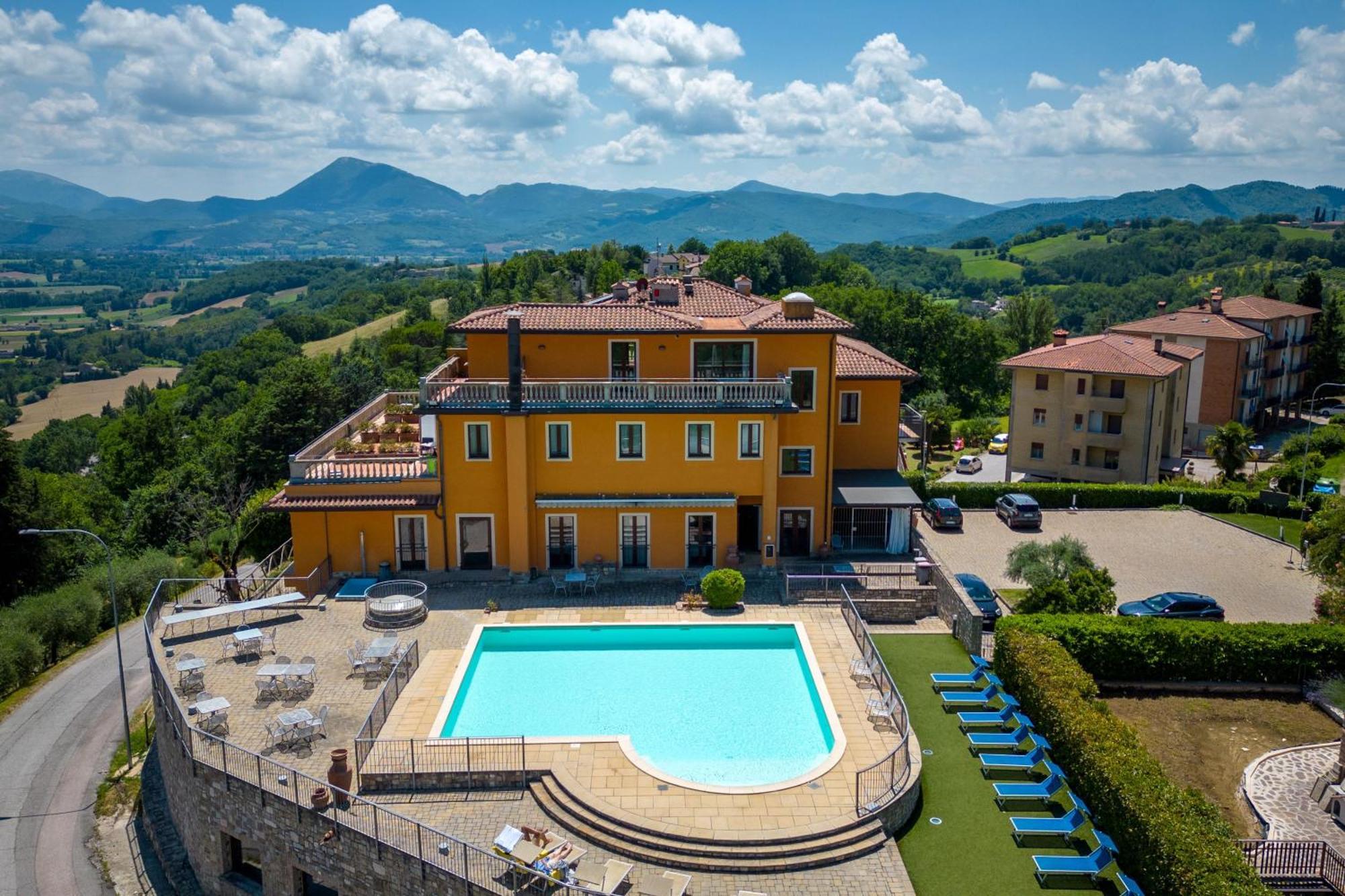 Fortebraccio Montone  Exteriör bild